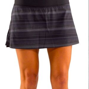 Lululemon pace setter skirt SZ 4